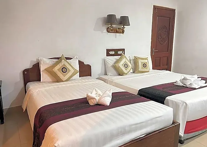 Town Hotel 3*